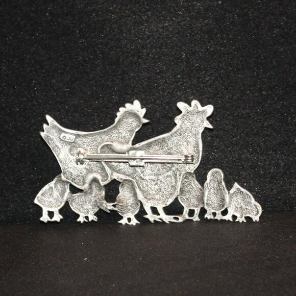 Vintage JJ Jonette Jewelry Pewter Hen & Chicks Brooch Pin Chicken Farm - Picture 3 of 4